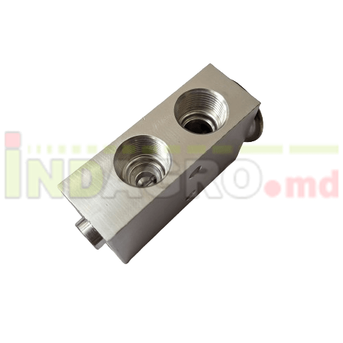 Клапан системы кондиционирования AH137702 / AH203871 John Deere